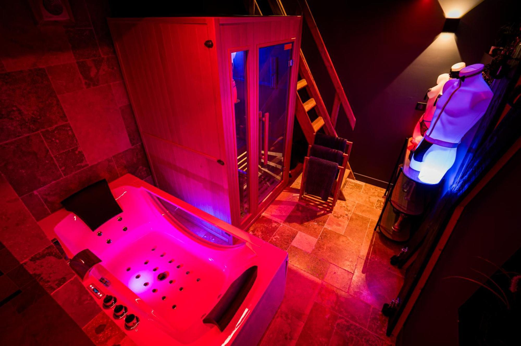 Loveroom Sauna, Balneo, Parking Prive Dans Le Centre De הונפלר חדר תמונה