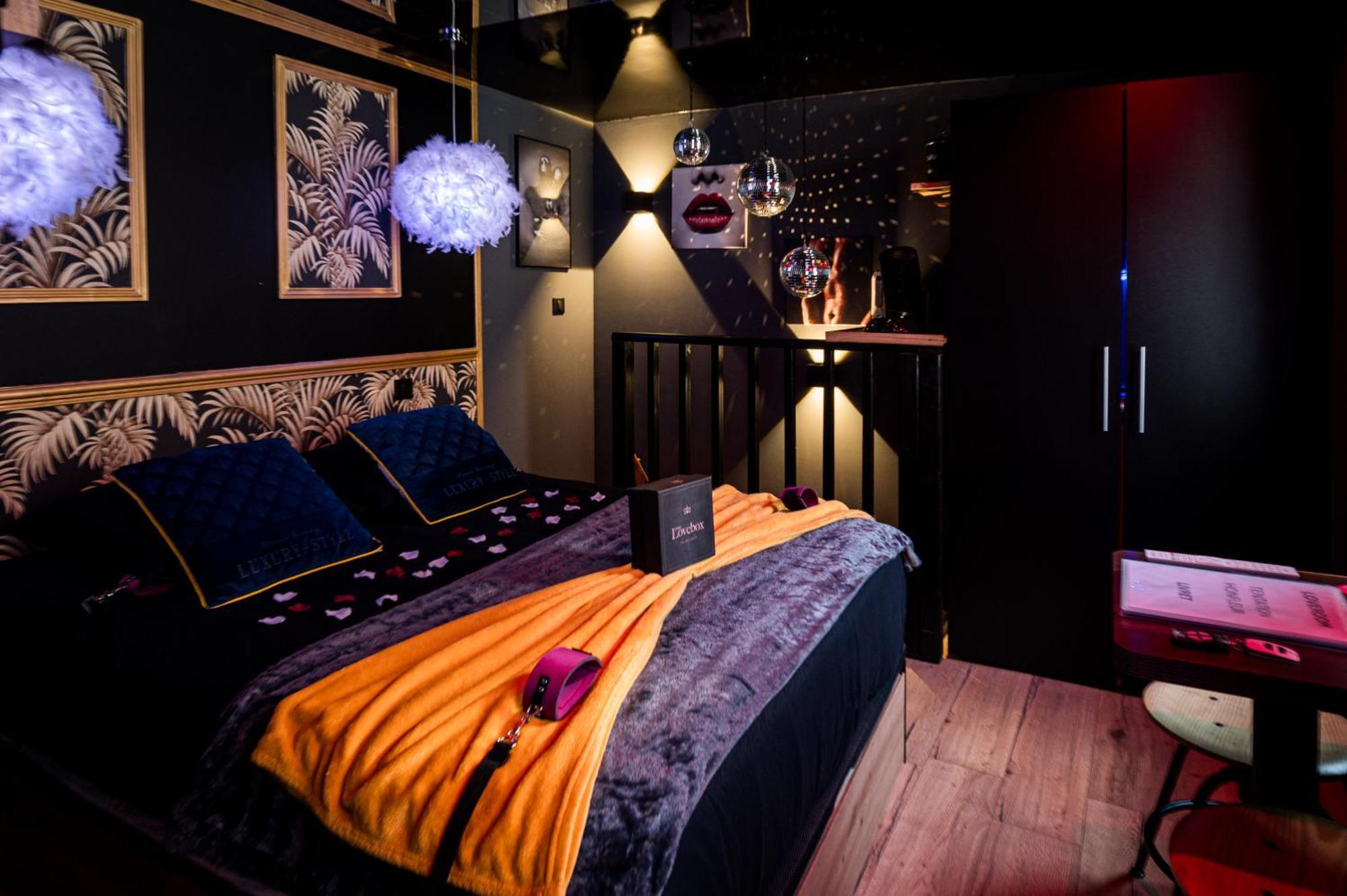 Loveroom Sauna, Balneo, Parking Prive Dans Le Centre De הונפלר חדר תמונה